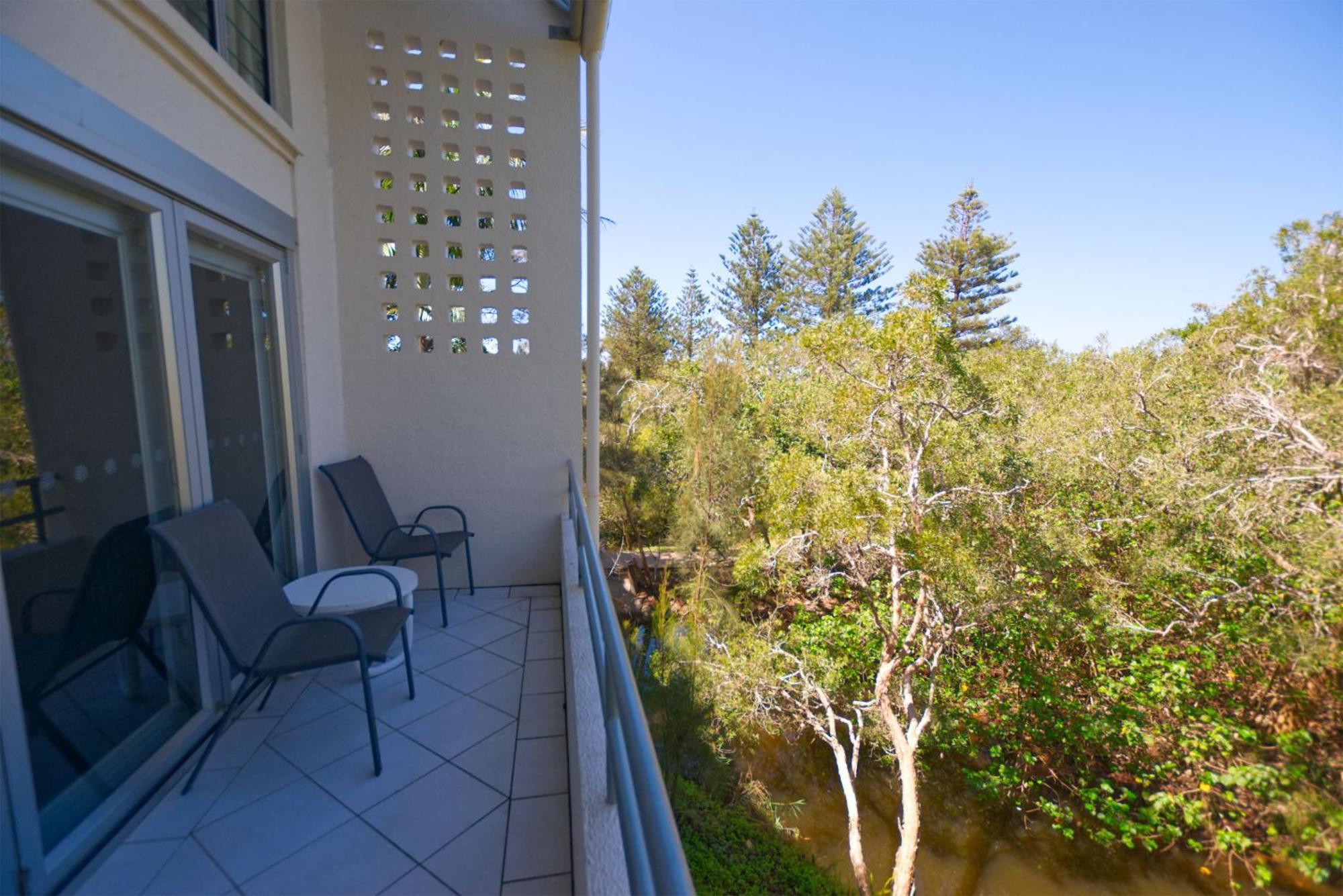 Raintrees Moffat Beach Калундра Екстериор снимка