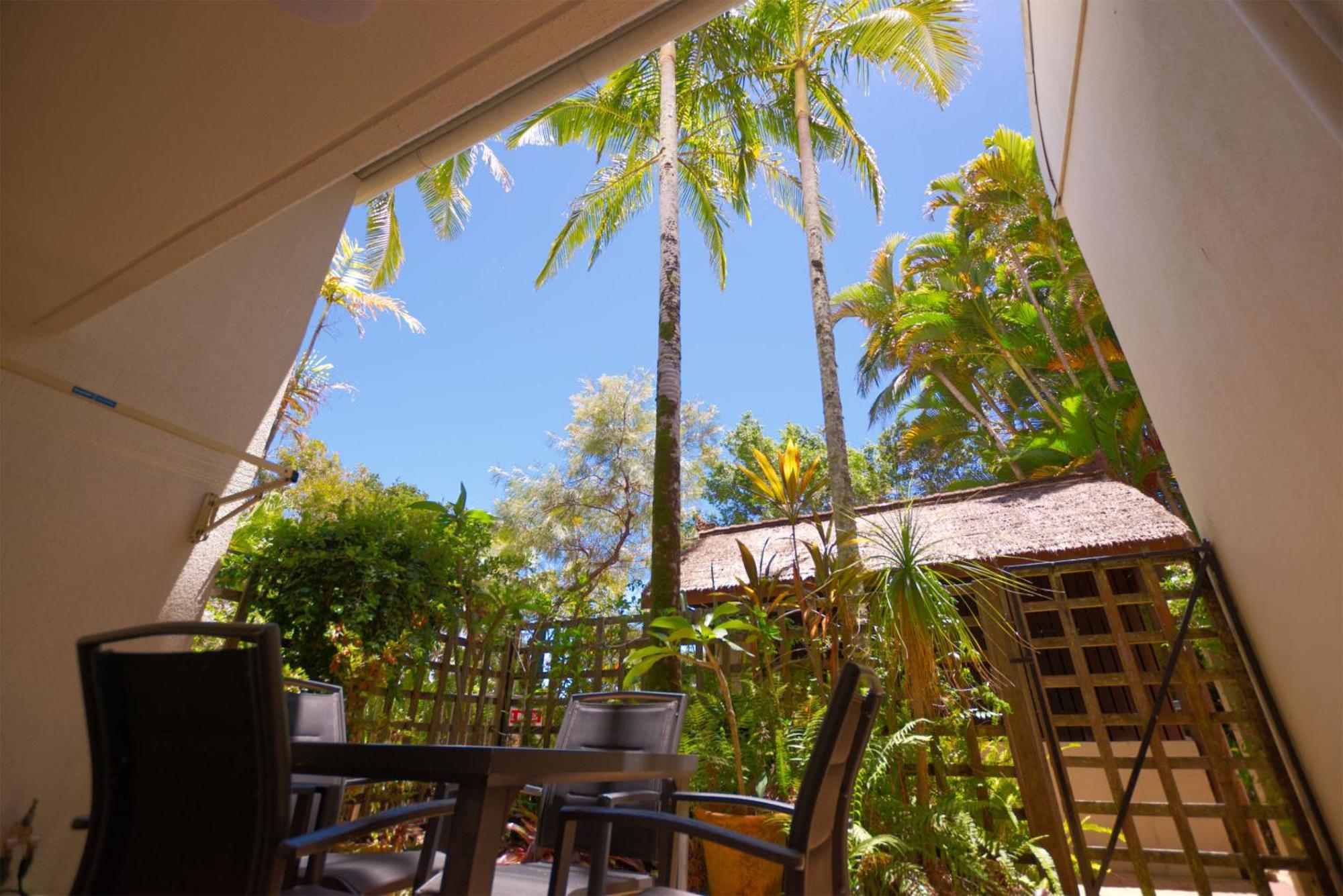 Raintrees Moffat Beach Калундра Екстериор снимка